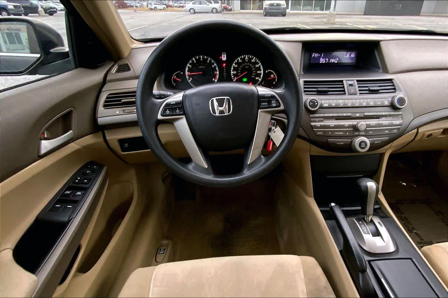 Image of Pre-Owned 2009 Honda Accord LX-P