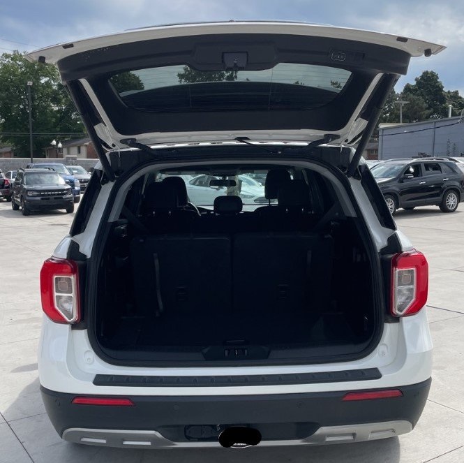 2022 Ford Explorer XLT photo 11
