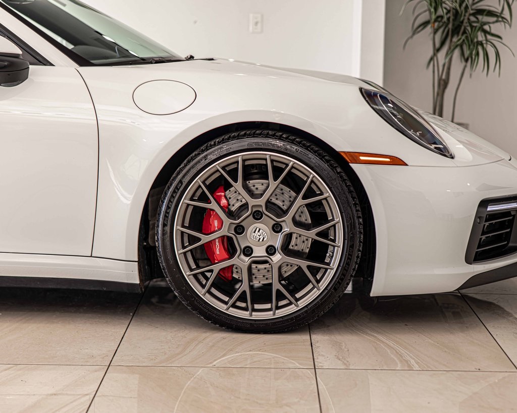 2022 PORSCHE 911 - Image 11