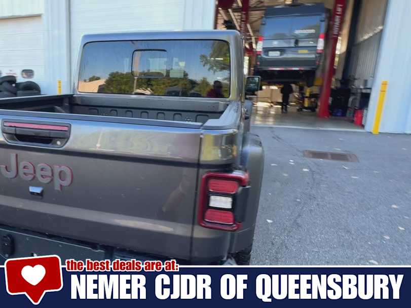2025 Jeep Gladiator Rubicon photo 8