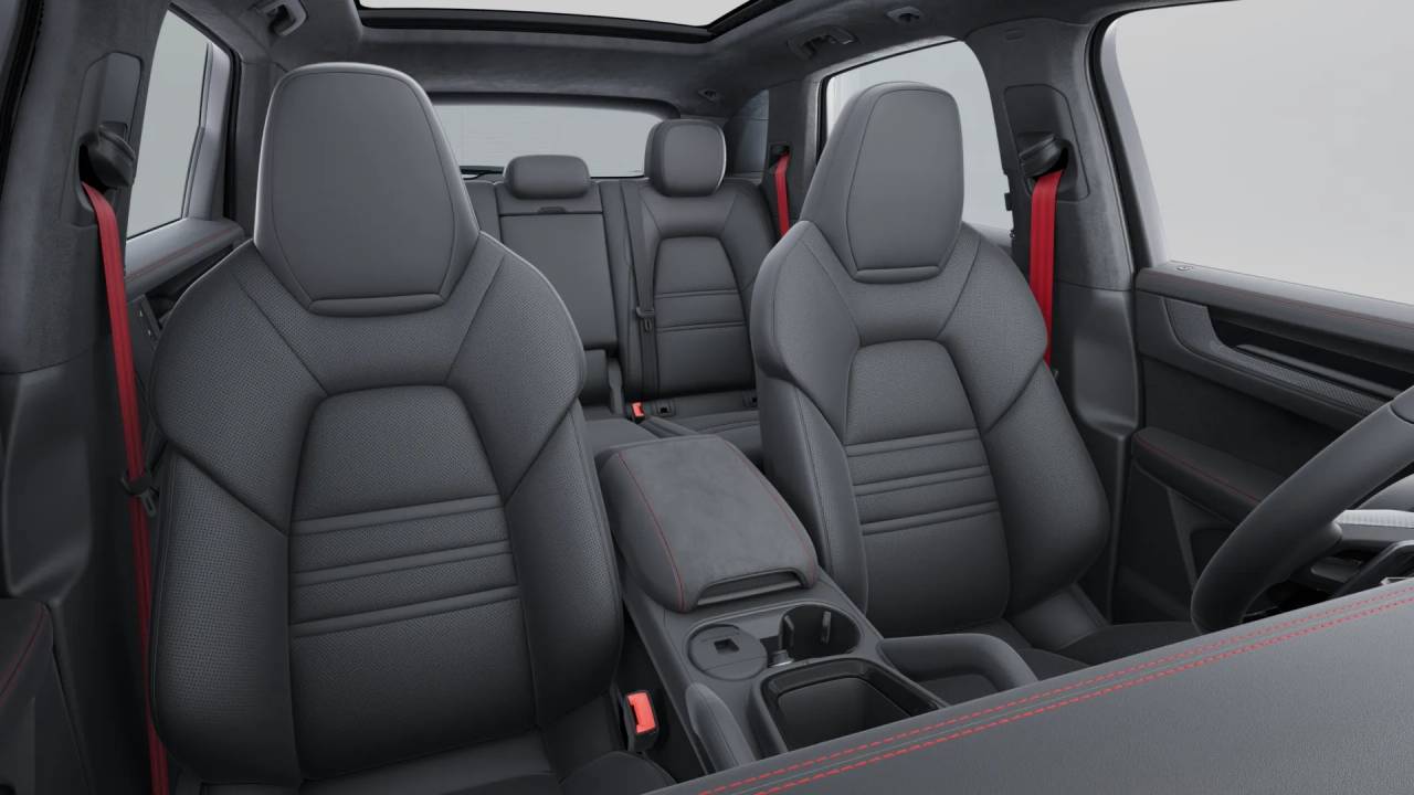 2026 Porsche Cayenne GTS photo 10
