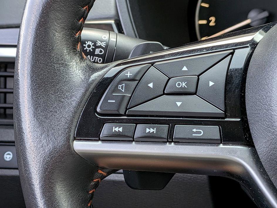 2023 Nissan Altima SR photo 16