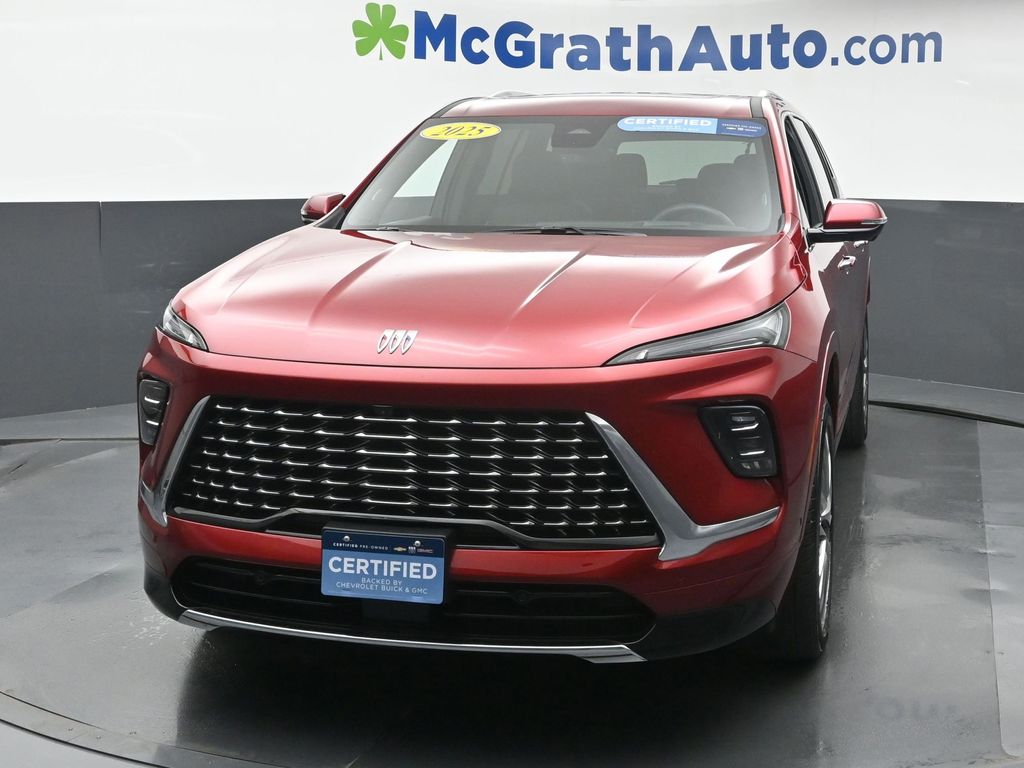 2025 Buick Enclave Avenir photo 4