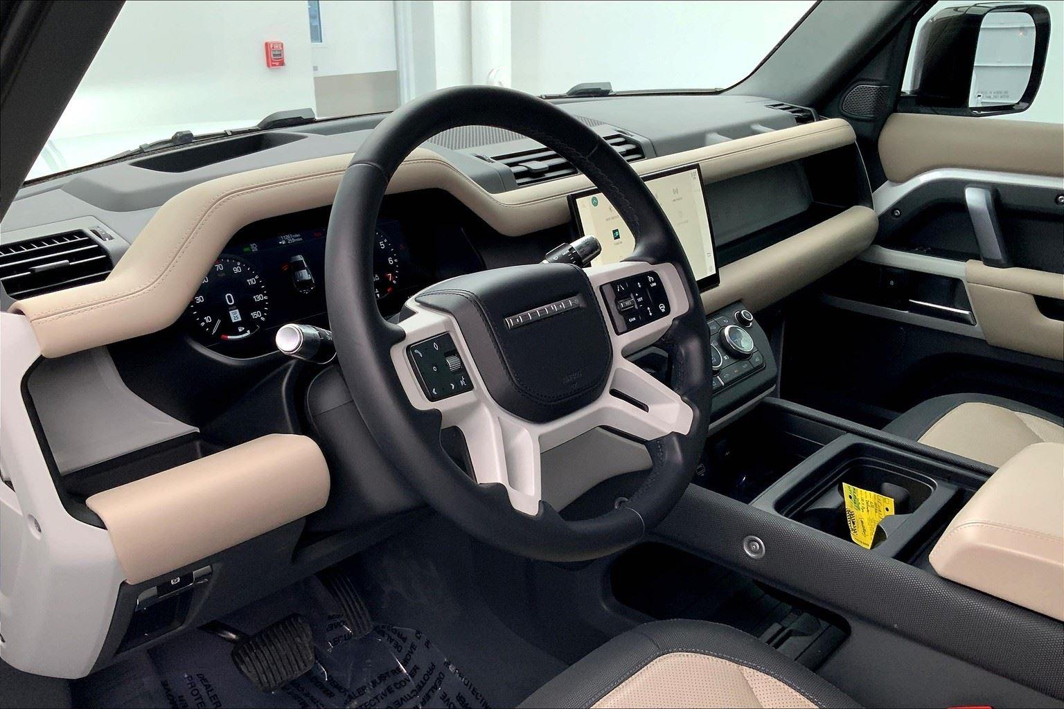 2022 Land Rover Defender X-Dynamic HSE 110 photo 14