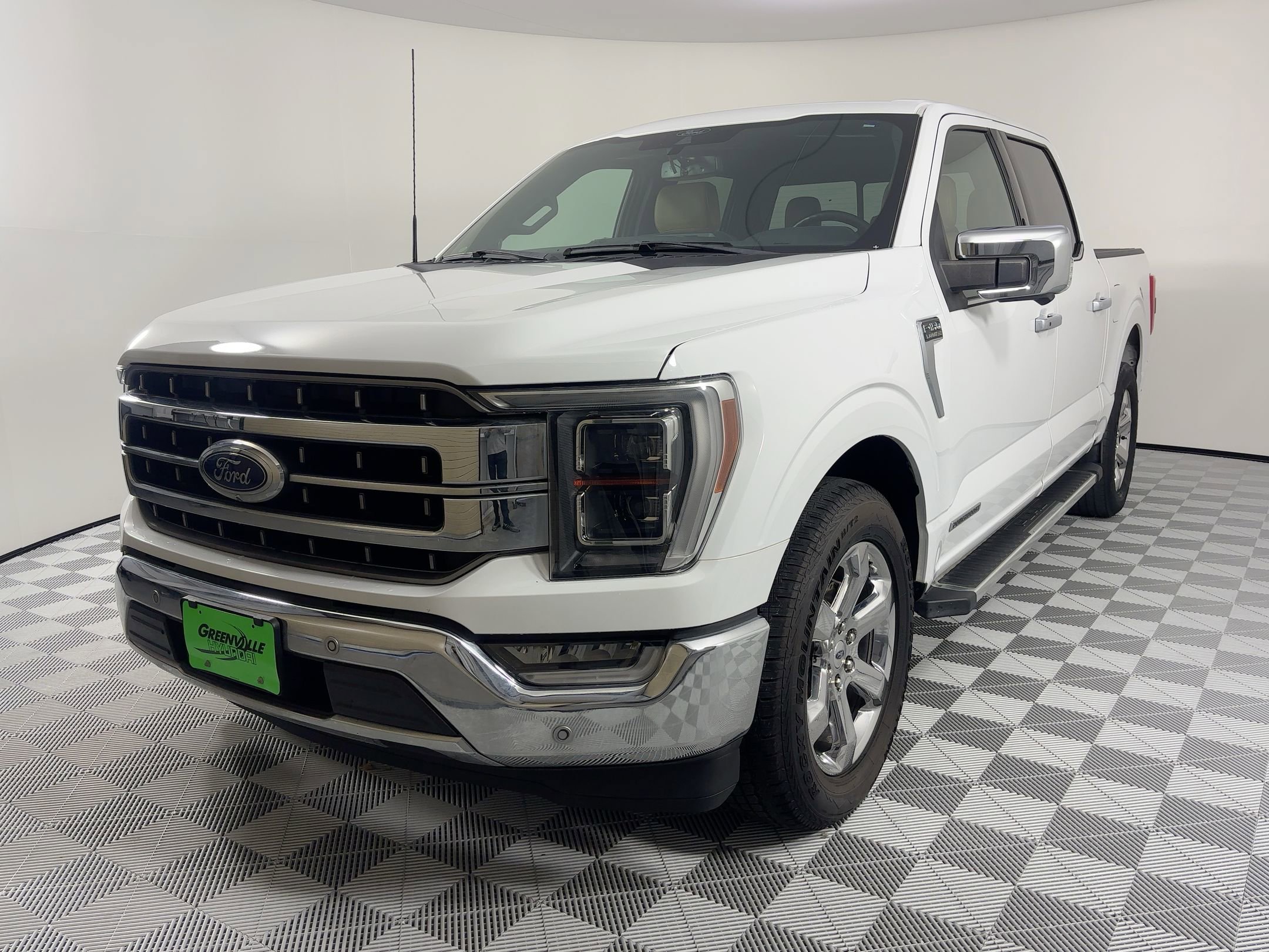 2022 Ford F-150 Lariat's photo