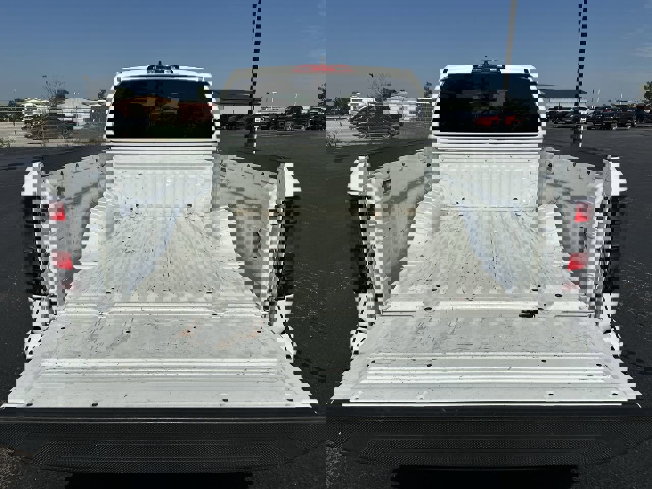 2022 Nissan Frontier SV photo 22