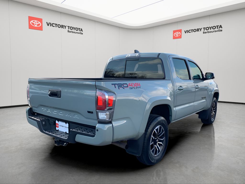 2023 Toyota Tacoma TRD Sport photo 2