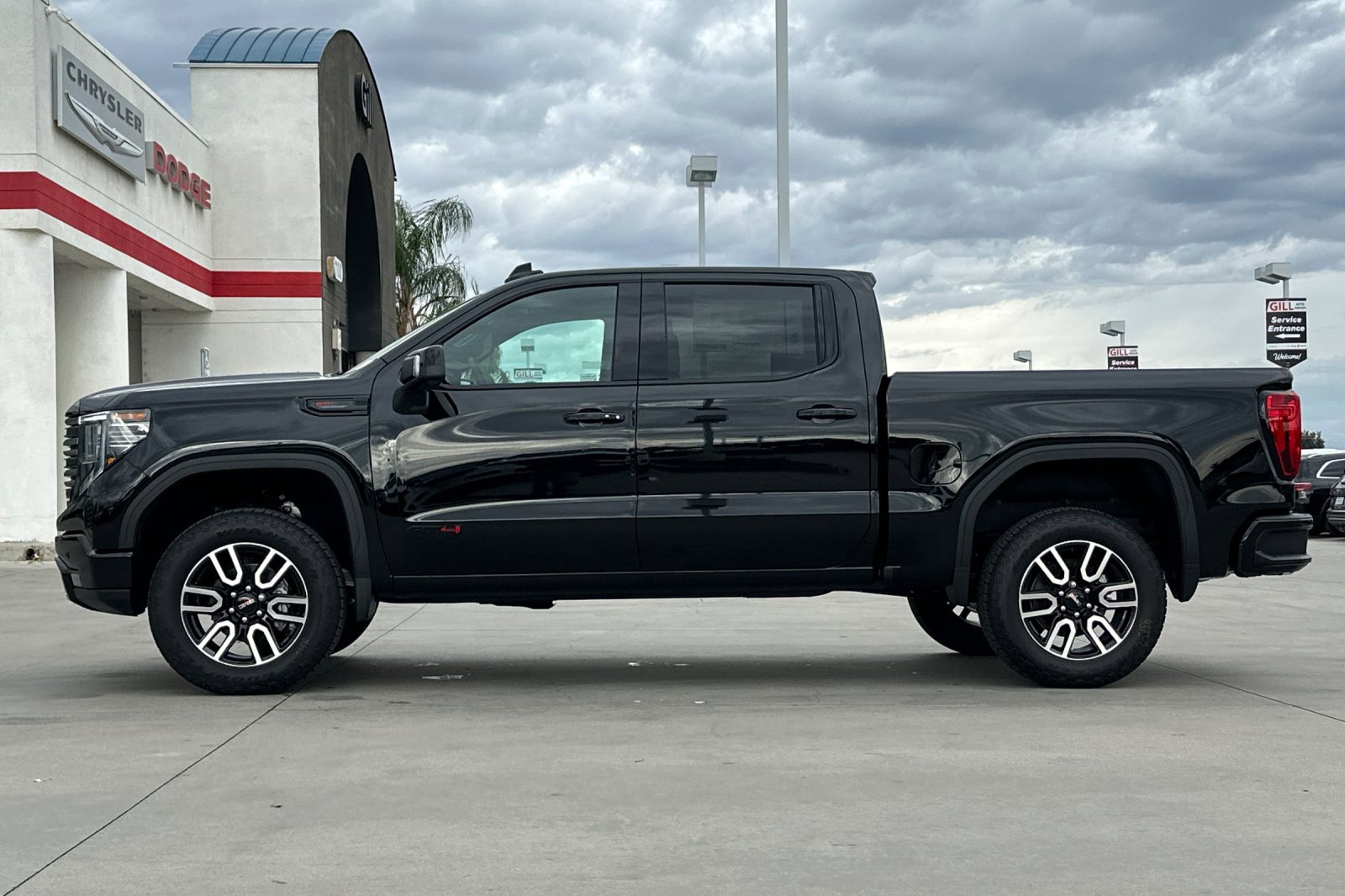 2026 Gmc Sierra 1500 AT4 photo 3