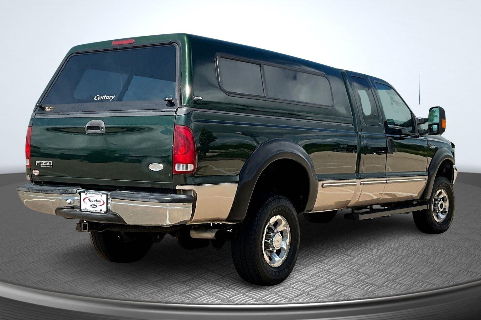 Used 1999 Ford F-350 Super Duty XLT with VIN 1FTSX31S1XEC58692 for sale in Columbus, WI