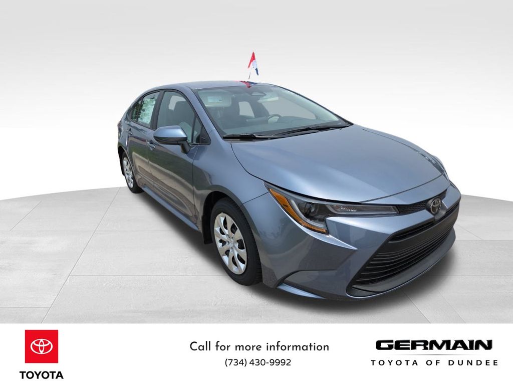 2025 Toyota Corolla LE photo 3