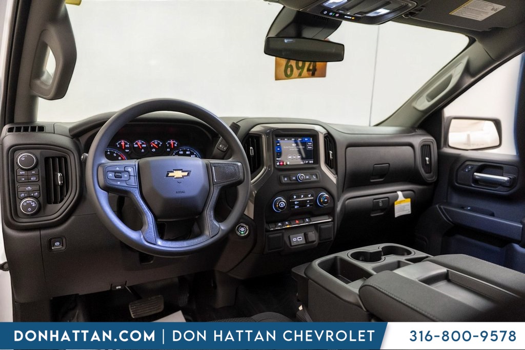 2025 Chevrolet Silverado 1500 photo 4