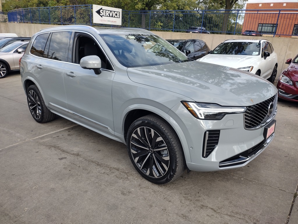 2026 VOLVO XC90 - Image 2