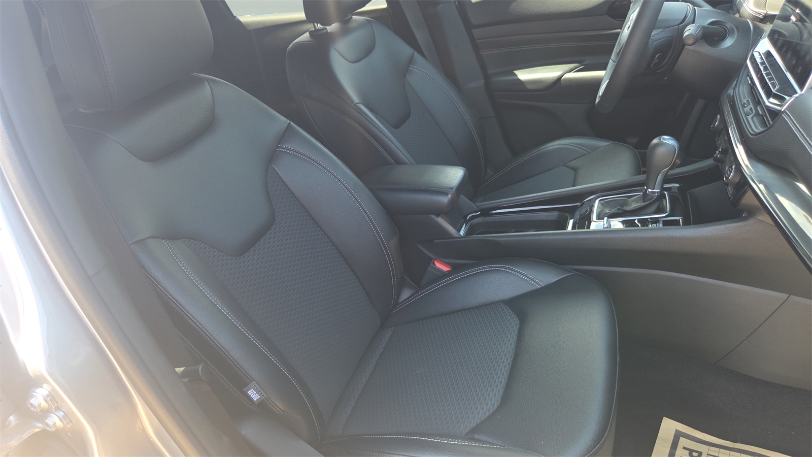 2024 Jeep Compass Latitude photo 24