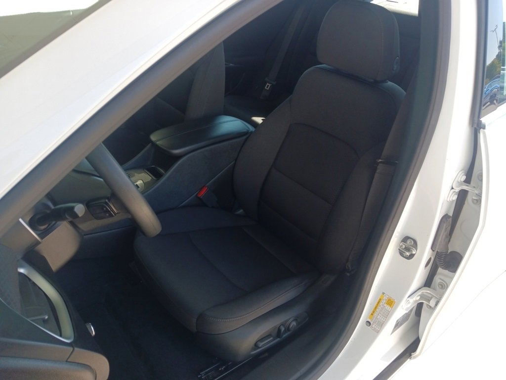 2024 Chevrolet Malibu 1LT photo 9