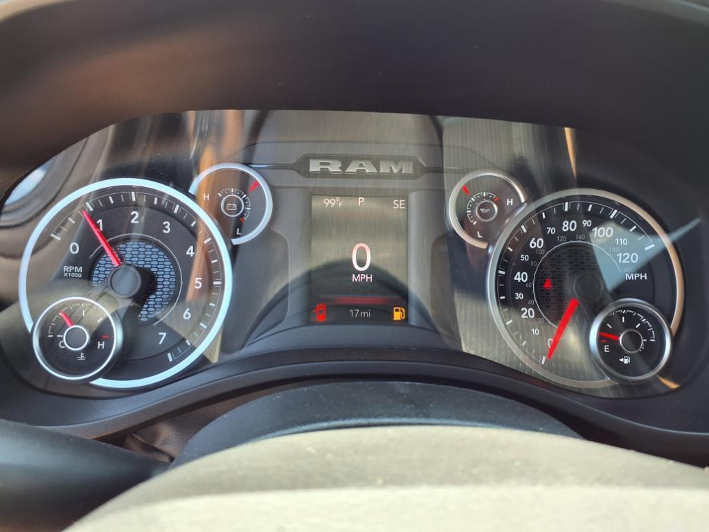 2025 Ram 1500 Tradesman photo 8