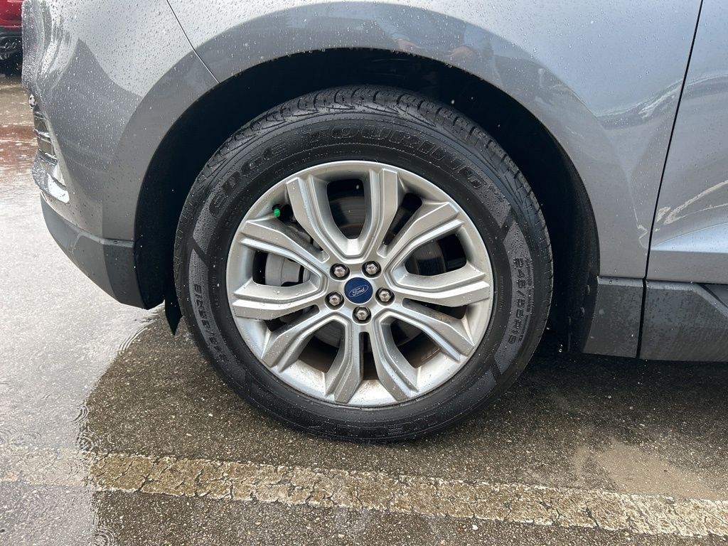 2022 Ford Edge Titanium photo 45