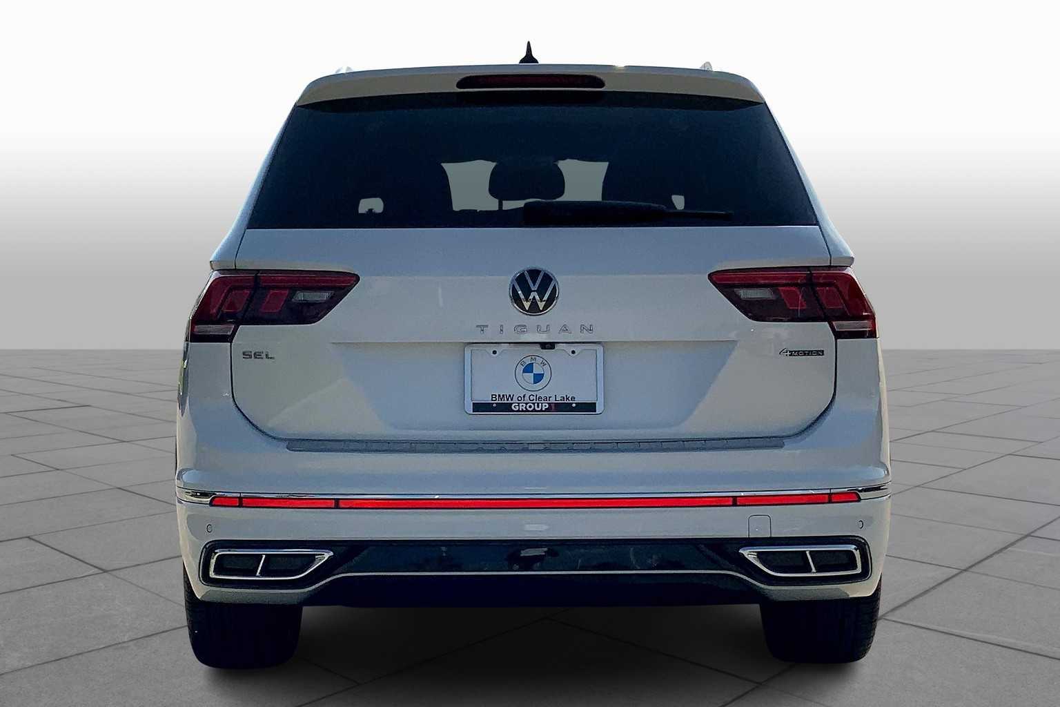 2024 Volkswagen Tiguan SEL R-Line Black photo 4