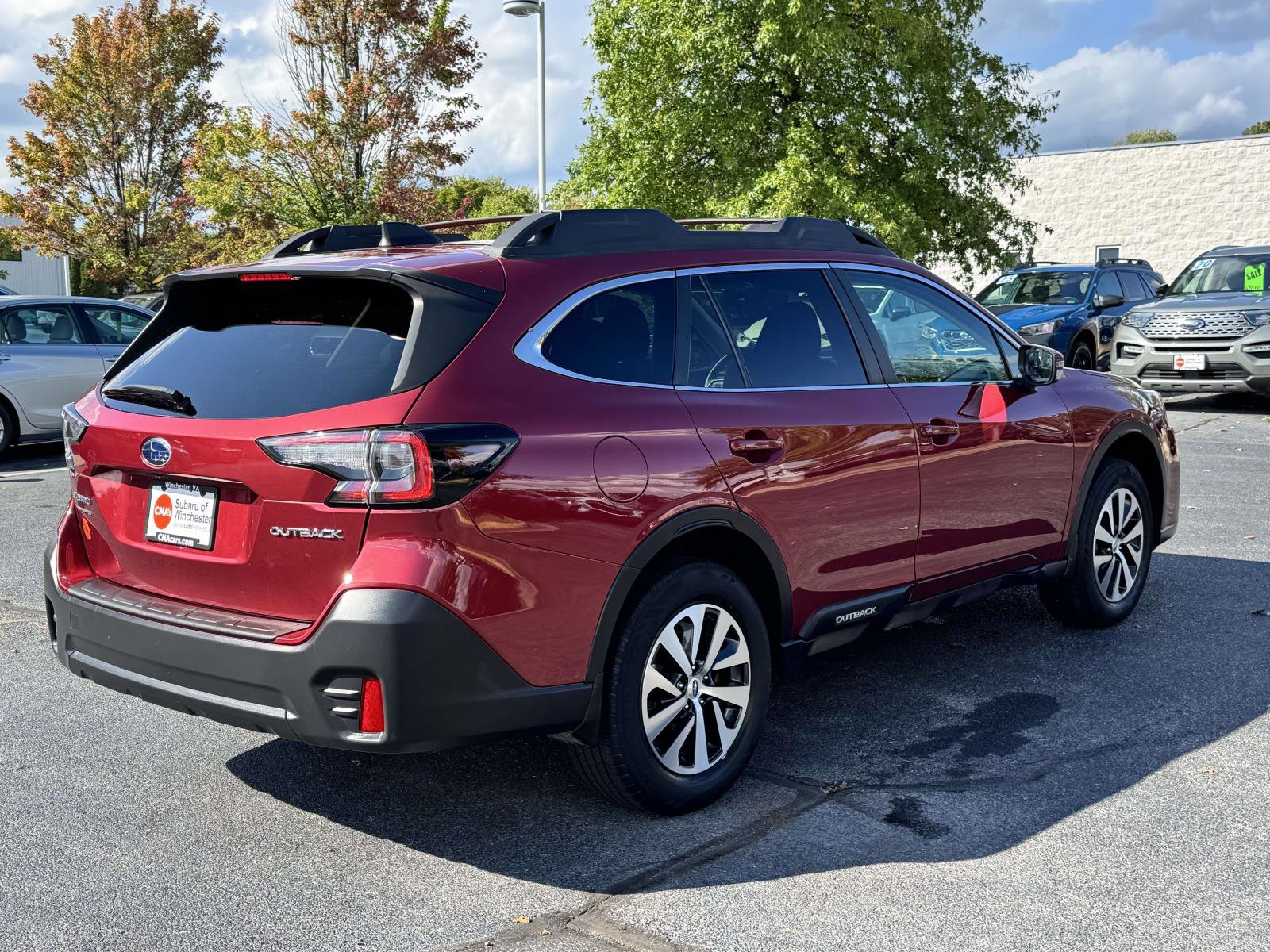 2020 Subaru Outback Sport photo 2