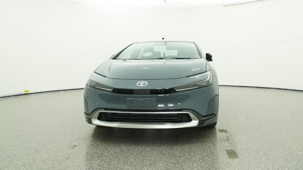 2026 Toyota Prius Plug-in Hybrid SE photo 2