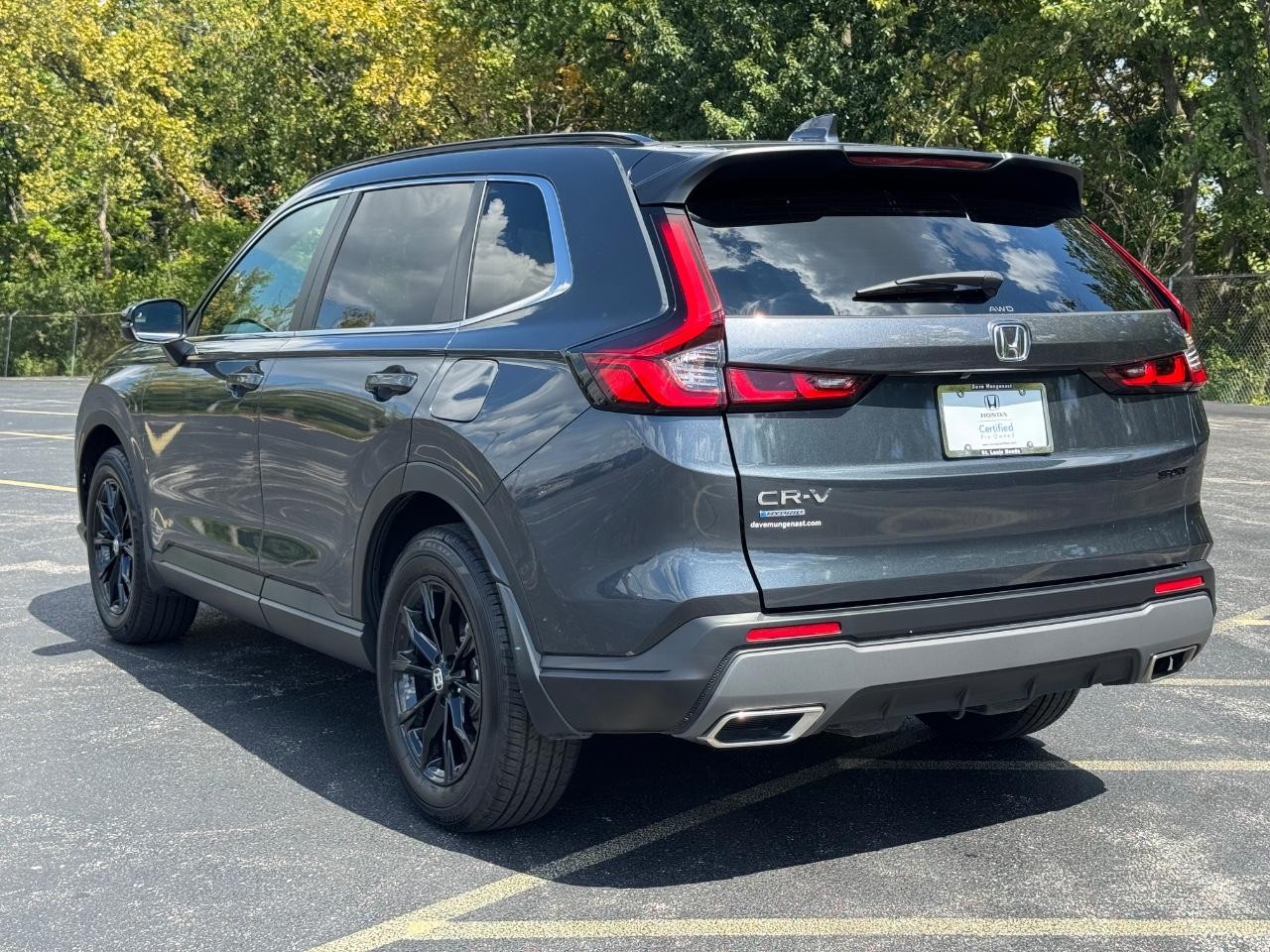 2025 Honda CR-V Hybrid Sport photo 3