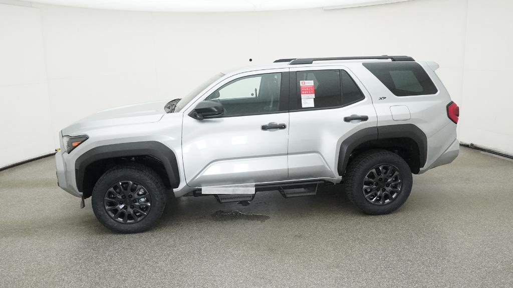 2025 Toyota 4Runner SR5 photo 9