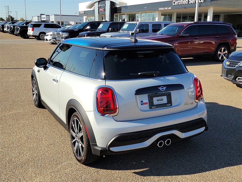 2022 Mini Cooper 2 Door Hardtop S photo 8