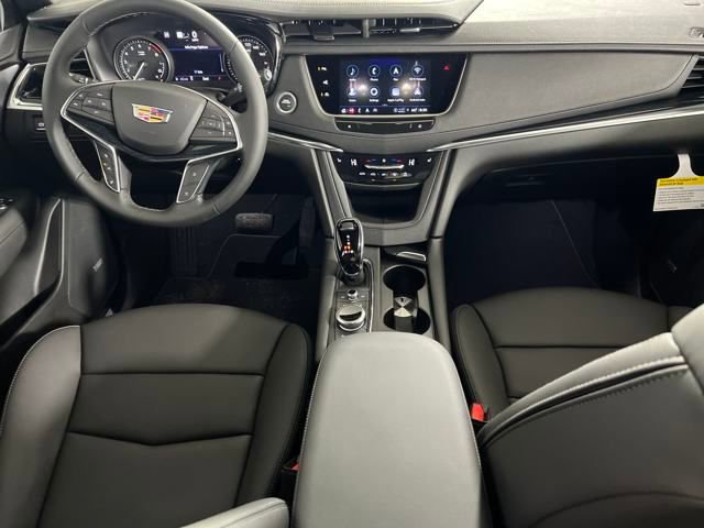 2025 Cadillac XT5 Premium Luxury photo 2