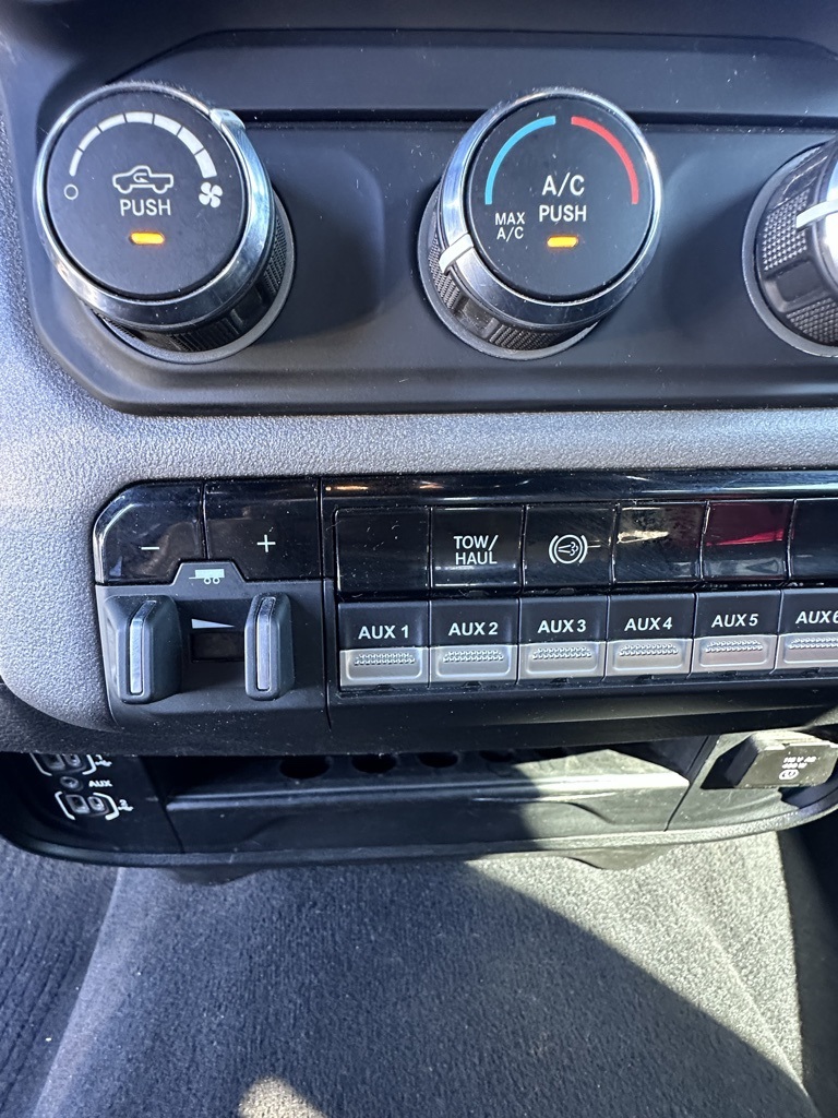 2021 Ram 2500 Tradesman photo 14