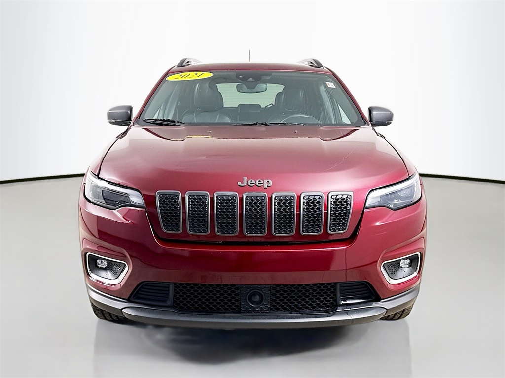 2021 Jeep Cherokee Latitude Lux photo 2