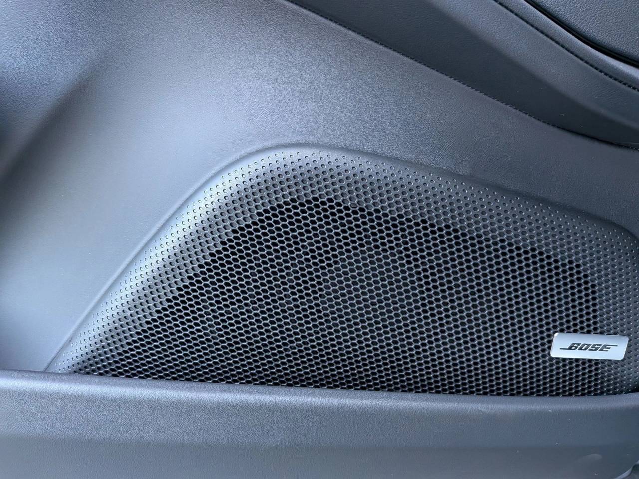2026 Porsche Panamera E-Hybrid 4 photo 14