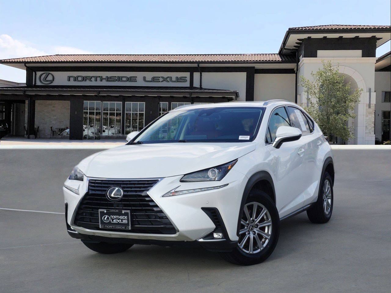 2020 Lexus NX 300's photo