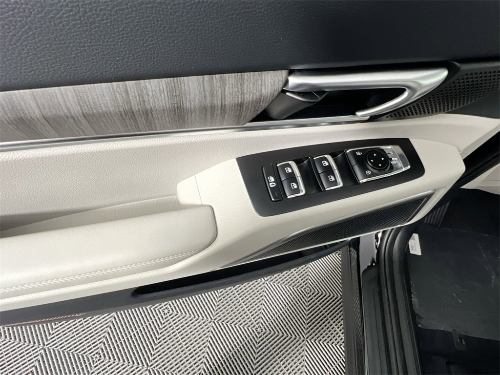 2025 Kia Telluride EX photo 14