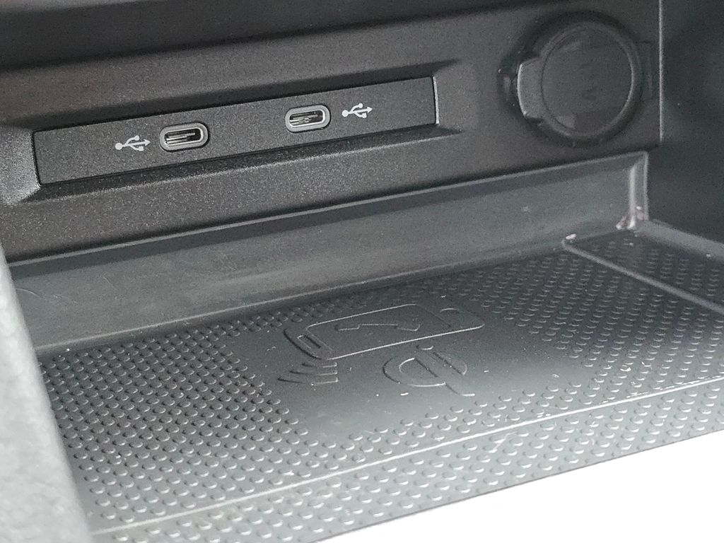 2021 Volkswagen Tiguan SE photo 29