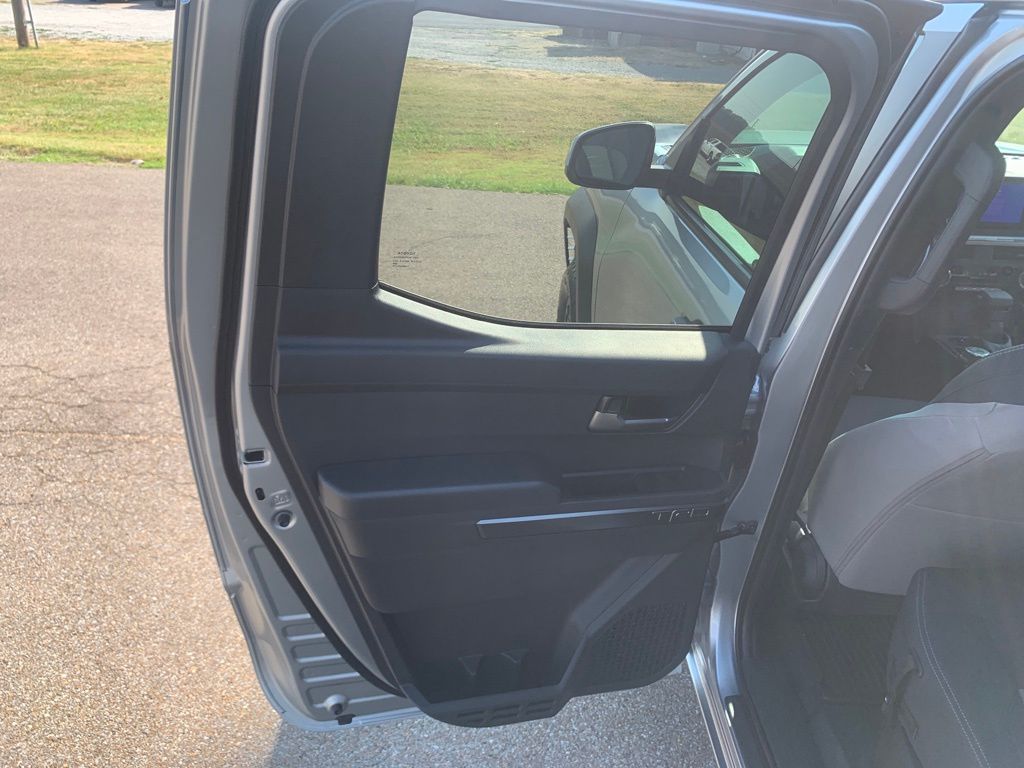2025 Toyota Tacoma TRD Off-Road 4x4 Double Cab photo 20