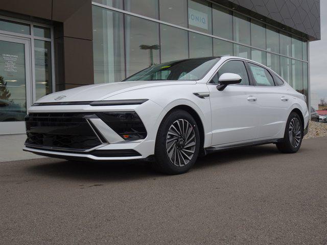 2026 Hyundai Sonata Hybrid SEL's photo