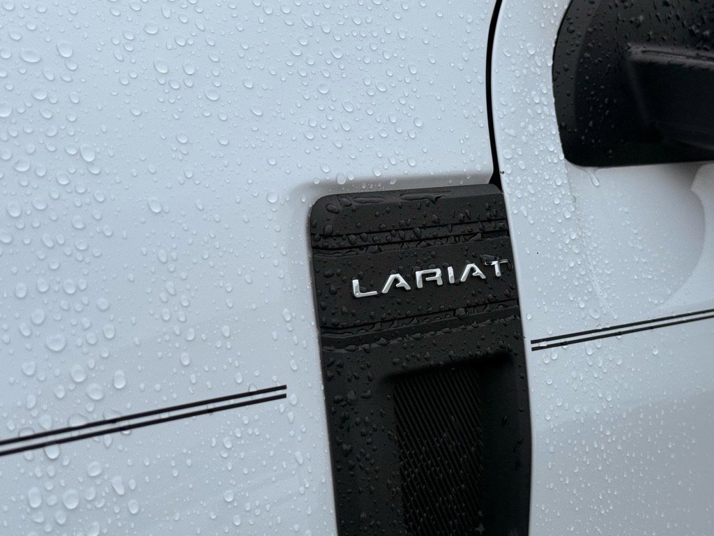 2023 Ford Maverick Lariat photo 9