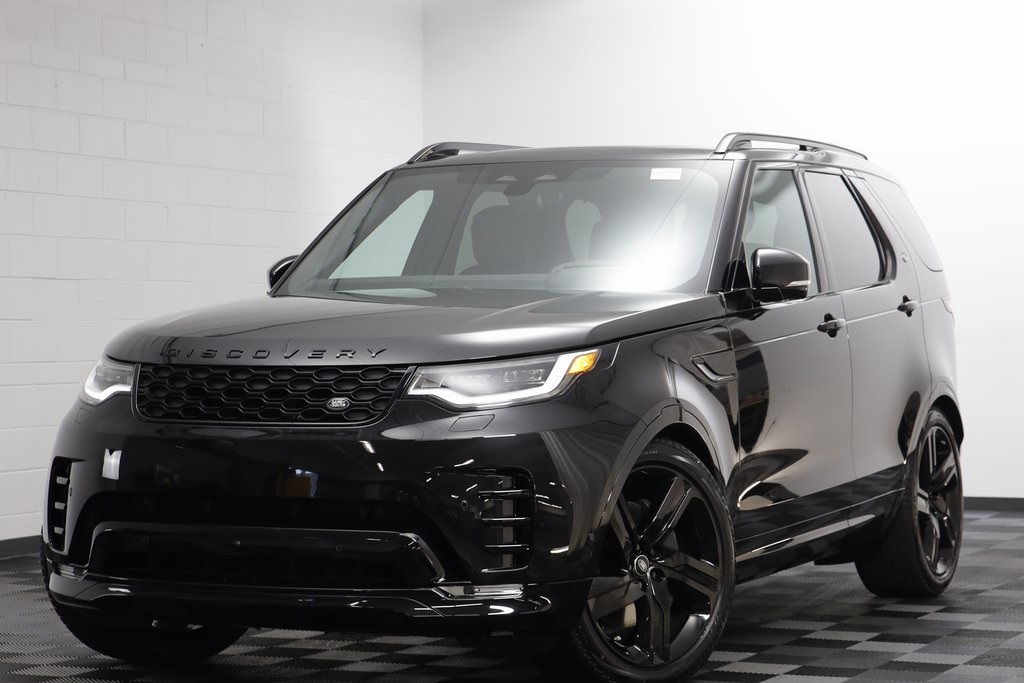 2025 Land Rover Discovery Dynamic SE's photo