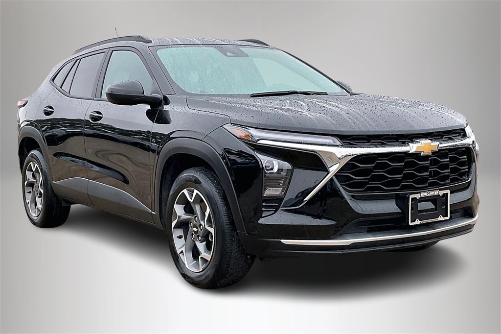 2024 Chevrolet Trax LT's photo