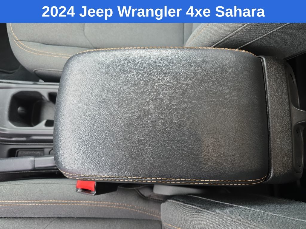 2024 Jeep Wrangler Sahara 4xe photo 24