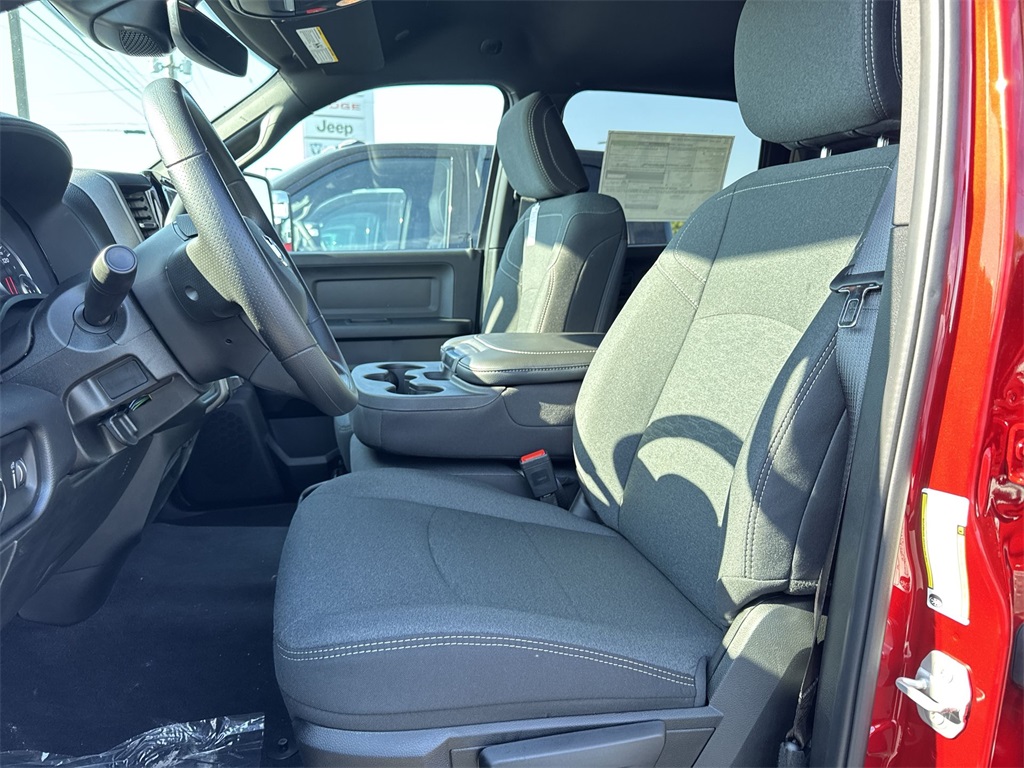 2025 Ram 2500 Tradesman photo 14