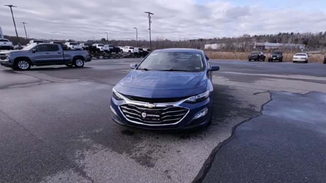 2023 Chevrolet Malibu 1LT photo 3