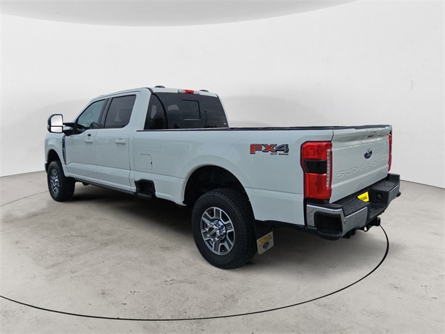 2025 Ford F-350 photo 3
