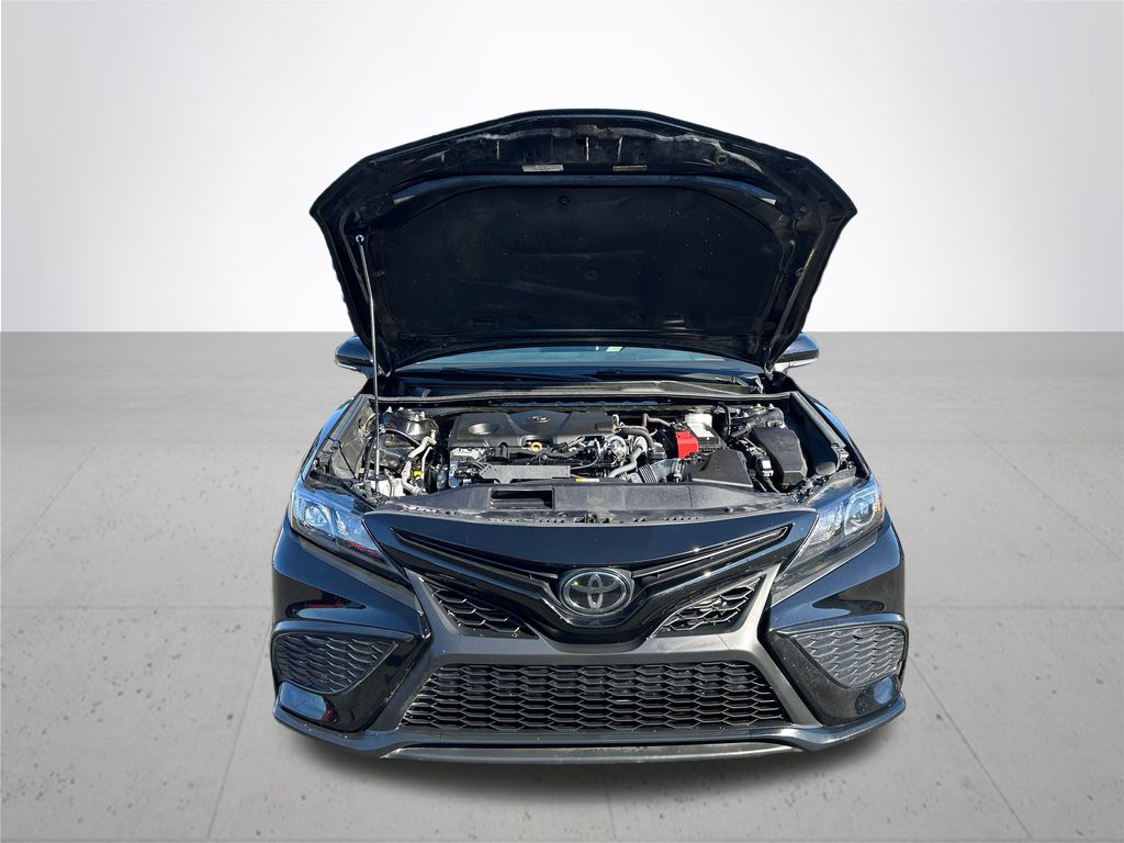 2023 Toyota Camry SE photo 4