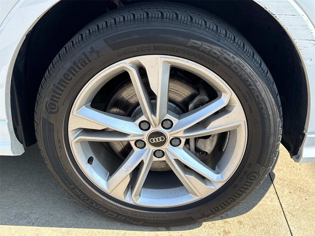 2022 Audi Q3 S line Premium Plus photo 11