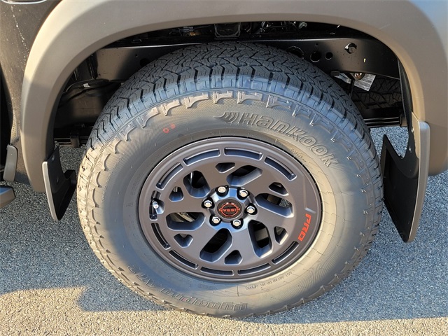 2026 Nissan Frontier Crew Cab PRO-4X photo 7