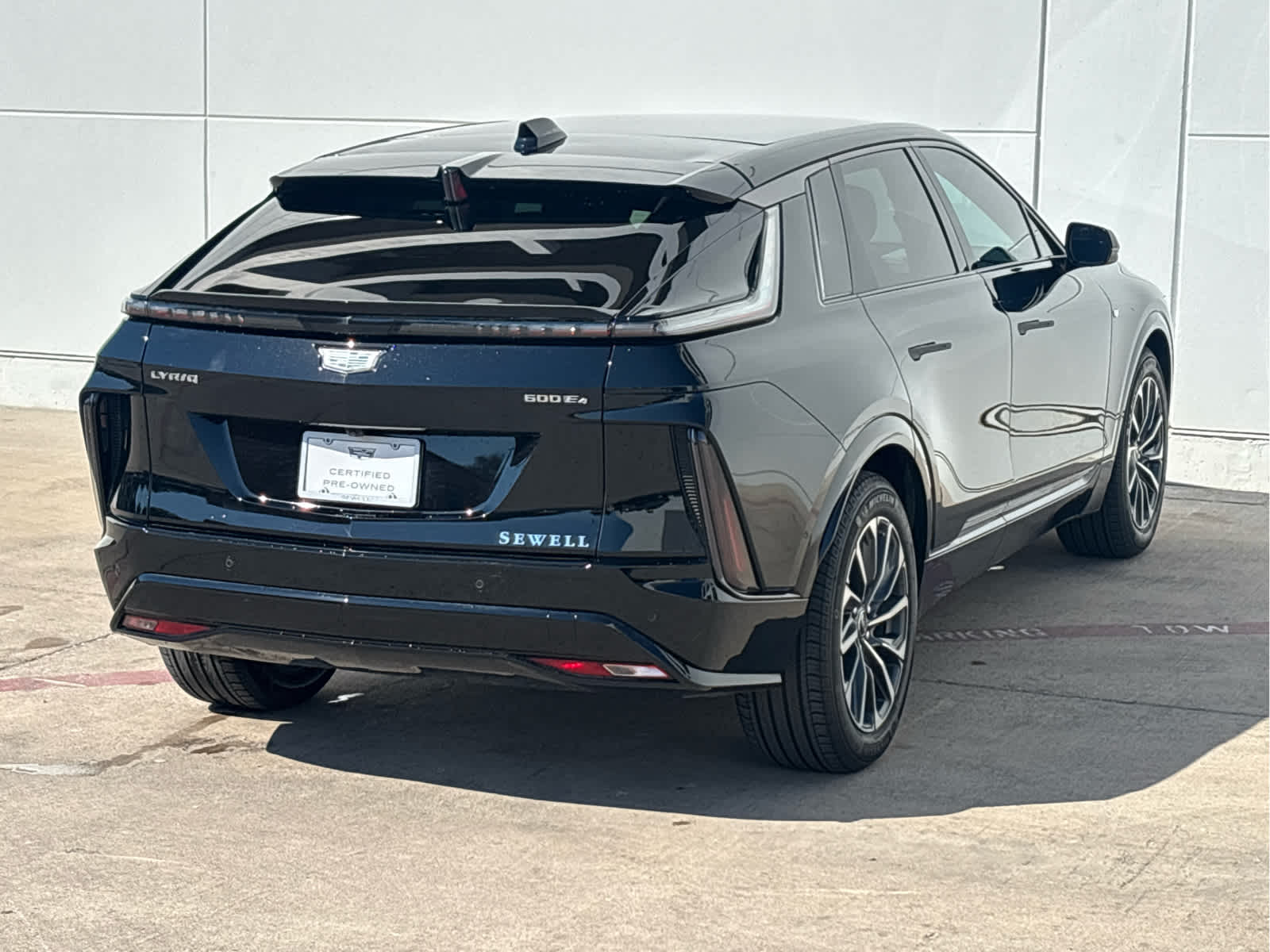 2024 Cadillac Lyriq Sport photo 4