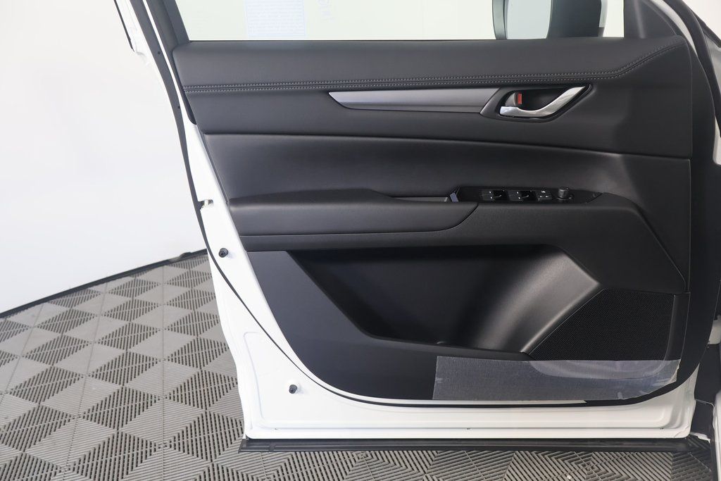 2025 Mazda CX-5 2.5 S Preferred photo 7