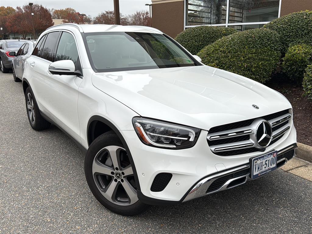 2022 Mercedes-Benz GLC GLC300's photo