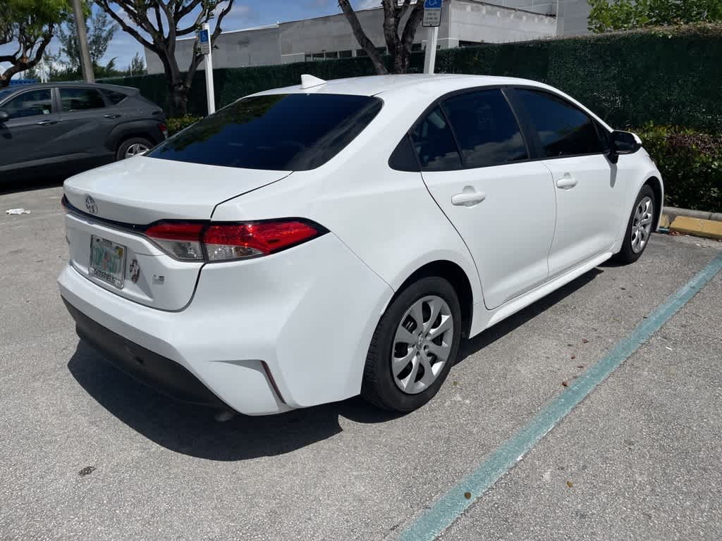 2023 Toyota Corolla LE photo 4