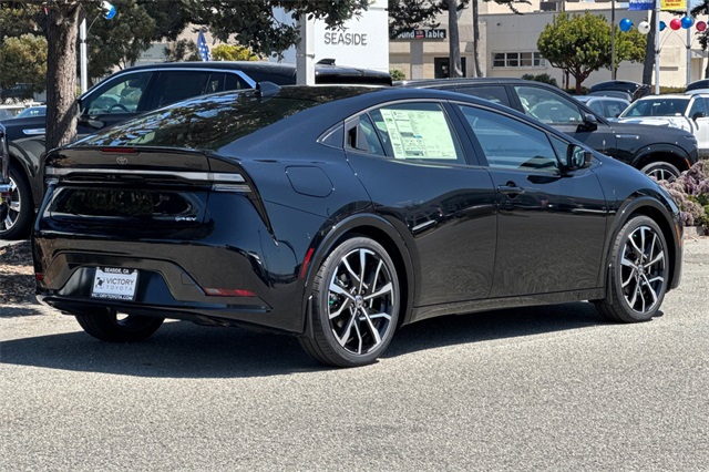 2026 Toyota Prius Plug-in Hybrid XSE Premium photo 4